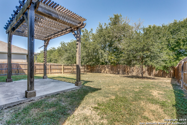 Listing photo id 21 for 10415 Francisco Way