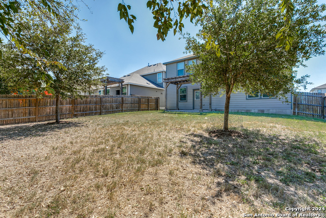 Listing photo id 22 for 10415 Francisco Way