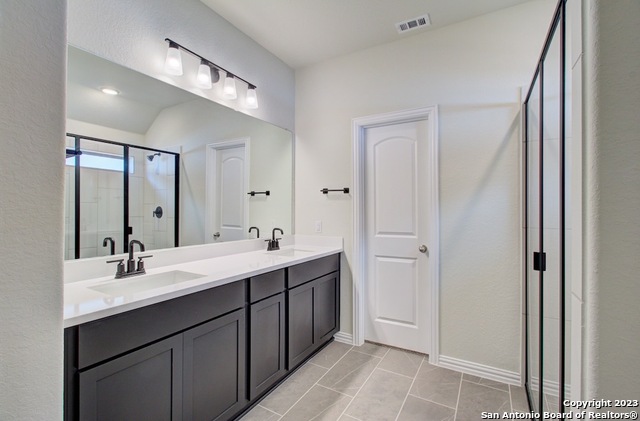 Image 16 of 23 For 1641 Couser Avenue