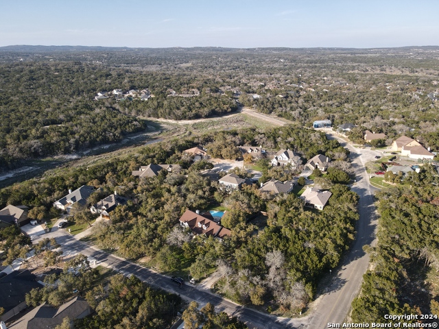 Listing photo id 11 for 0000 Birchwood Cir