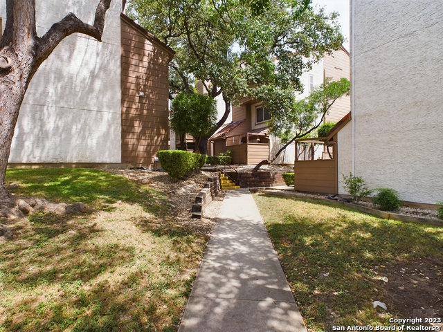 Listing photo id 16 for 4107 Medical Dr  1108