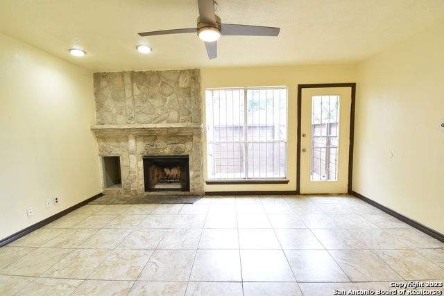 Listing photo id 1 for 4107 Medical Dr  1108