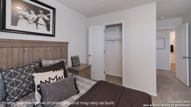 Image 34 of 42 For 1558 Champagne Oak