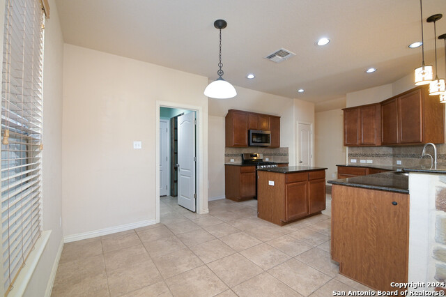 Listing photo id 8 for 11906 Ocelot Path