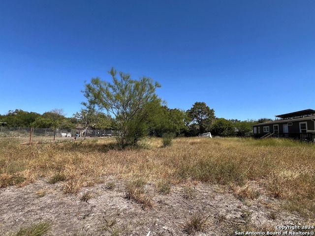 Listing photo id 8 for 110 Bogue St