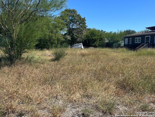 Listing photo id 0 for 110 Bogue St