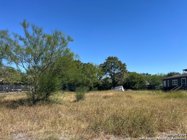 Listing photo id 1 for 110 Bogue St