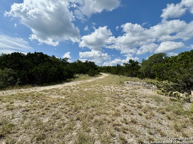 Image 12 of 32 For Lot 10 Pr 2535