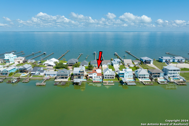 Listing photo id 51 for 93 Copano Ridge