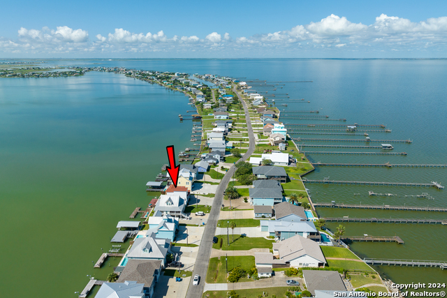 Listing photo id 55 for 93 Copano Ridge