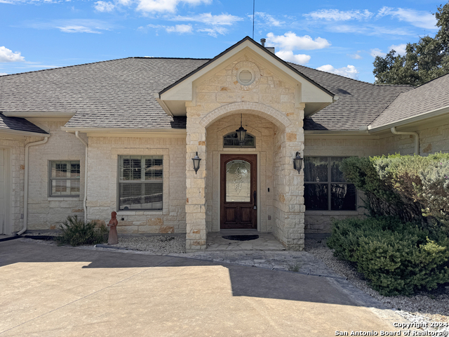 Details for 1925 Glenn Dr, Canyon Lake, TX 78133