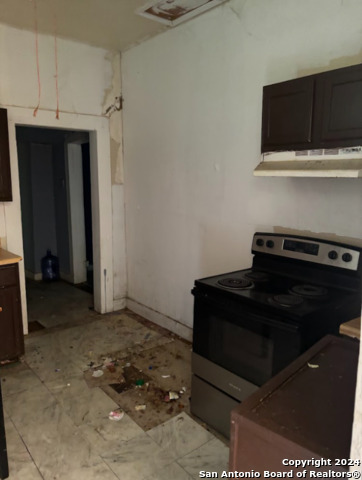 Image 5 of 12 For 939 W Myrtle St