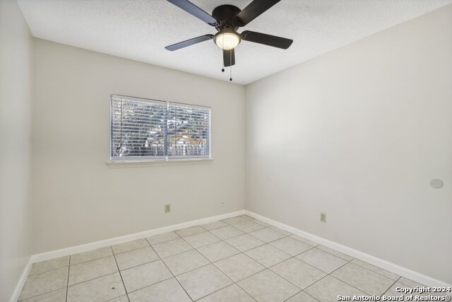 Image 21 of 31 For 9749 Claudia Cir