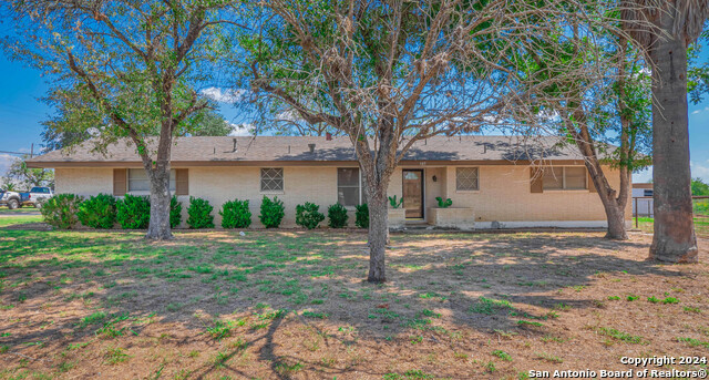 Details for 107 Oakhaven Rd, Pleasanton, TX 78064