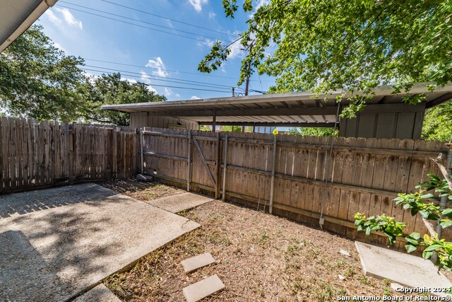 Image 18 of 20 For 5358 Gawain Dr