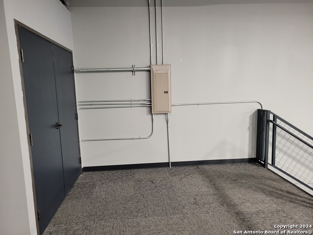 Listing photo id 3 for 7637 Fm 3009 704