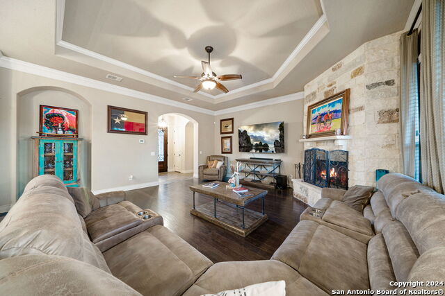 Image 10 of 41 For 5721 Heidrich Ct