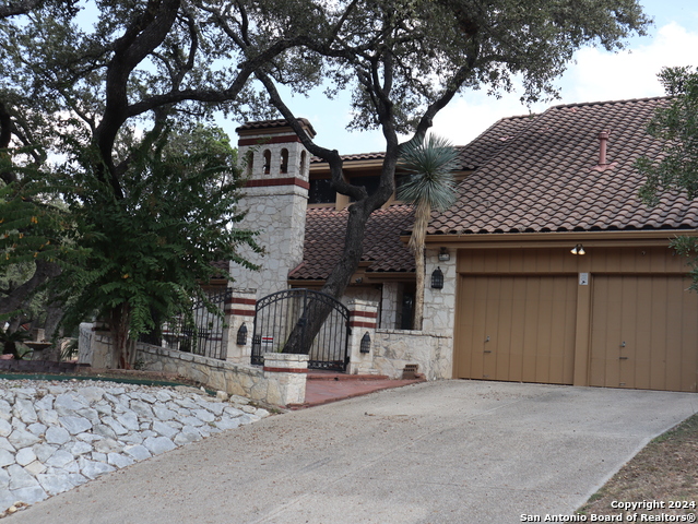 Details for 415 Oak Sq  , San Antonio, TX 78216