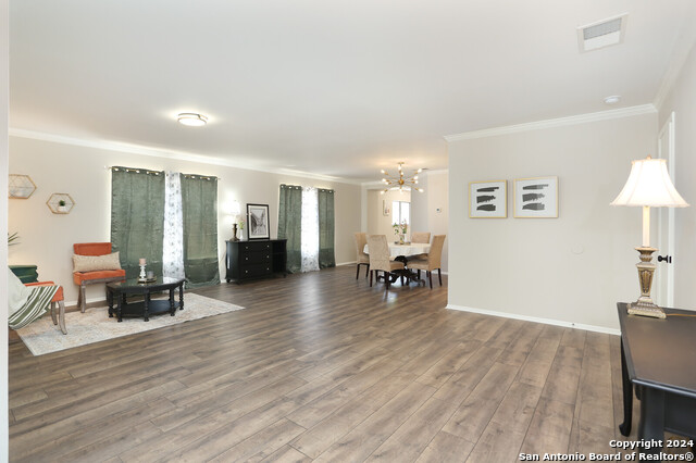 Image 5 of 26 For 10139 Cedarvale Dr