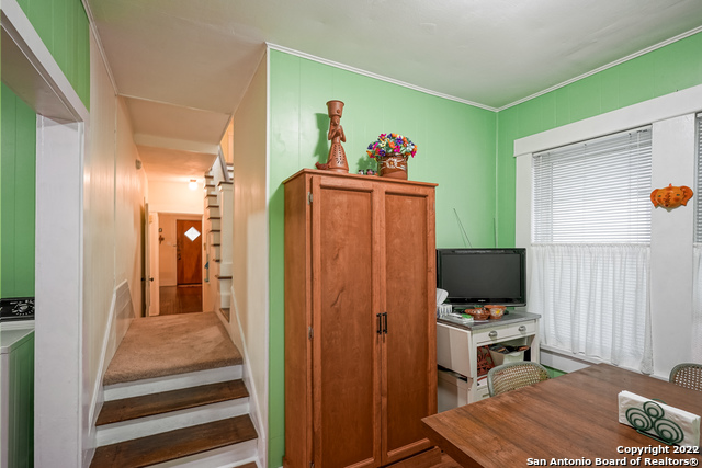 Image 14 of 47 For 1538 Gramercy Pl W