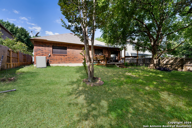 Image 15 of 17 For 8122 Cantura Mls