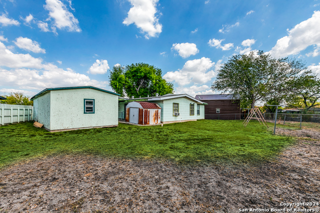 Listing photo id 24 for 6130 Frio Valley Dr