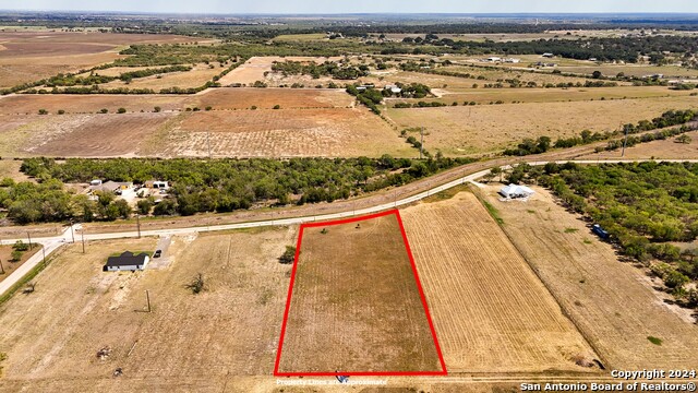 Details for 359 County Road 6712, Natalia, TX 78059