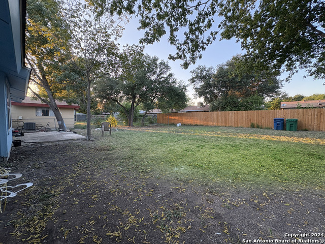 Image 26 of 27 For 5043 Galahad Dr