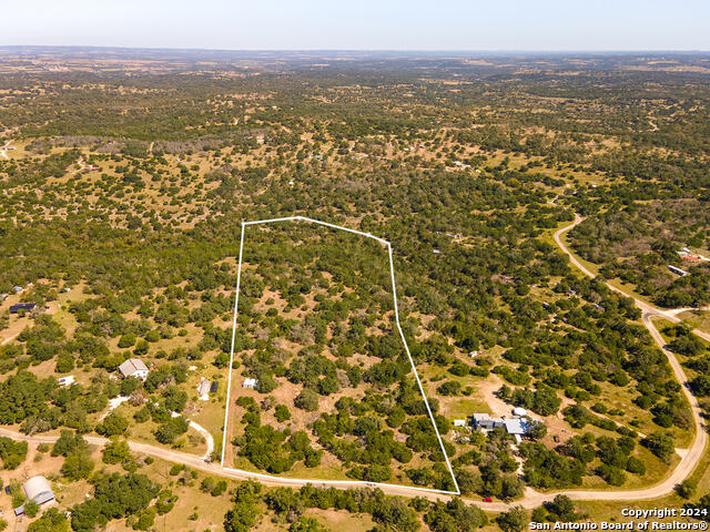 Details for 228 Spring Rd, Fredericksburg, TX 78624