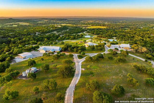 Details for 211 Poehnert Rd, Boerne, TX 78006