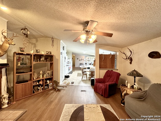 Listing photo id 18 for 836 County Road 280