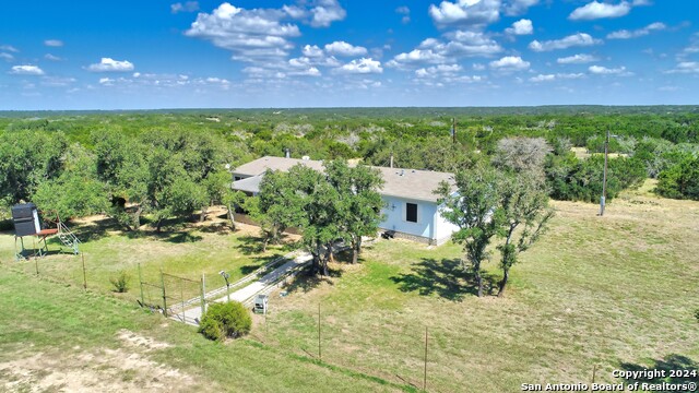 Listing photo id 2 for 836 County Road 280