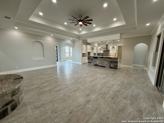 Image 7 of 37 For 252 Venado Oaks