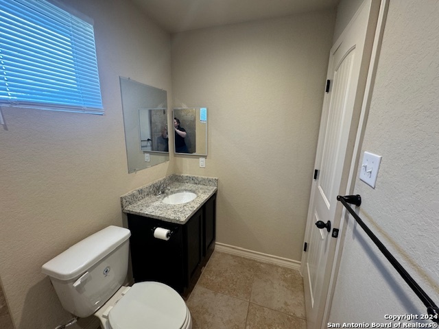 Listing photo id 16 for 6874 Lakeview Dr  101