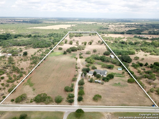 Details for 2176 County Road 221, Floresville, TX 78114