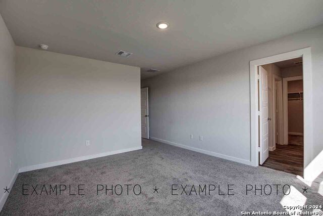 Listing photo id 10 for 4341 Danforth Street