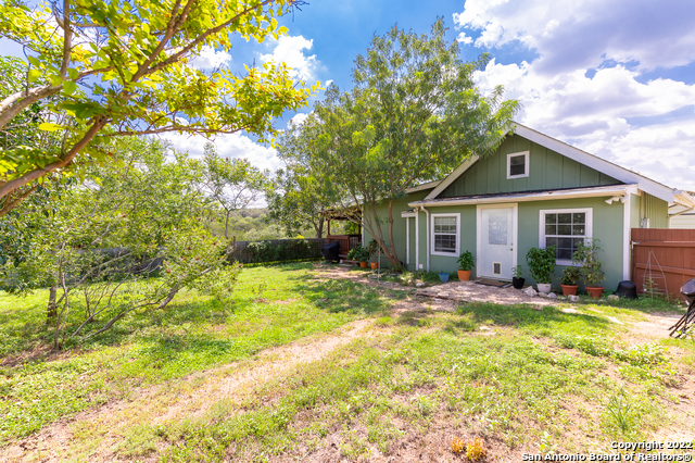 Listing photo id 64 for 1060 Demi John Bend Rd