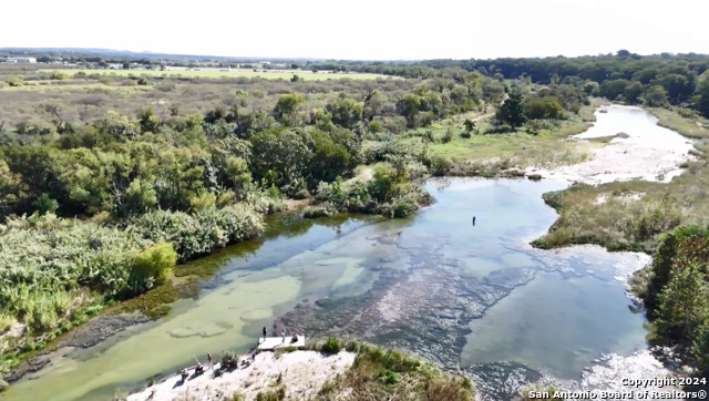 Listing photo id 23 for 454 Center Point River