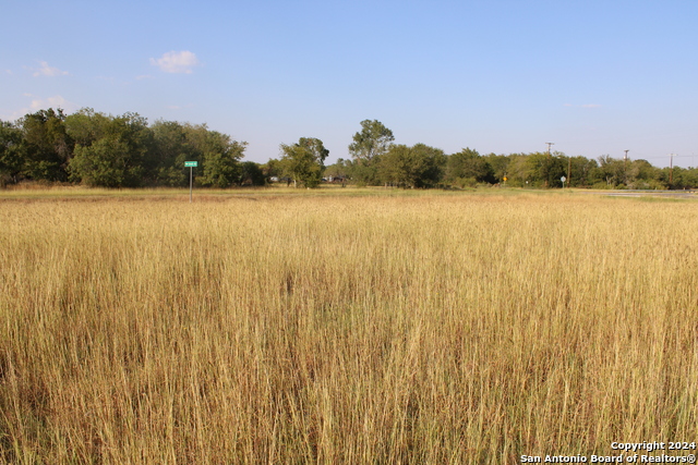 Image 12 of 17 For 7704 Loop 1604 S