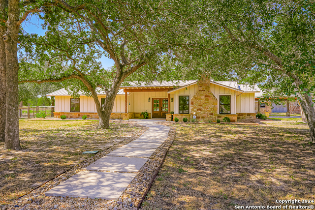 Details for 4041 County Road 307, La Vernia, TX 78121