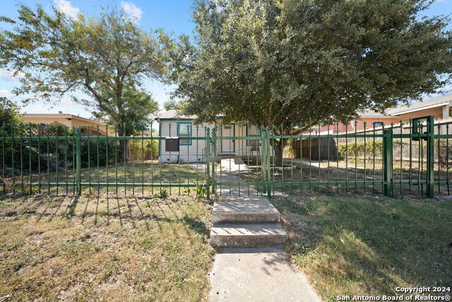 Details for 1136 Kentucky Ave, San Antonio, TX 78228