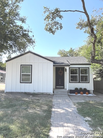 Details for 128 Sixth Street, Ingram, TX 78025