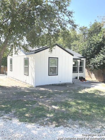 Listing photo id 0 for 128 Sixth Street