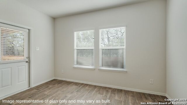 Image 11 of 28 For 1541 Champagne Oak