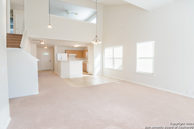 Image 4 of 20 For 13119 Willowthorn Ln