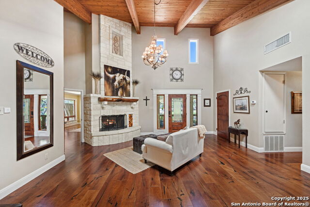 Image 8 of 52 For 8110 Park Lane