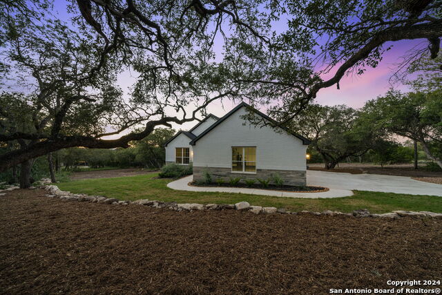 Image 8 of 50 For 1217 Private Road 3702