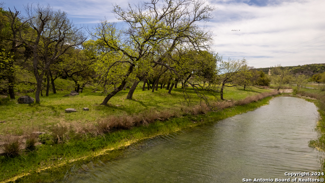 Listing photo id 46 for 2203 Freedom Trail