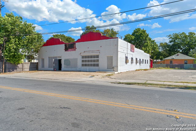 Image 6 of 31 For 1812 S Presa St