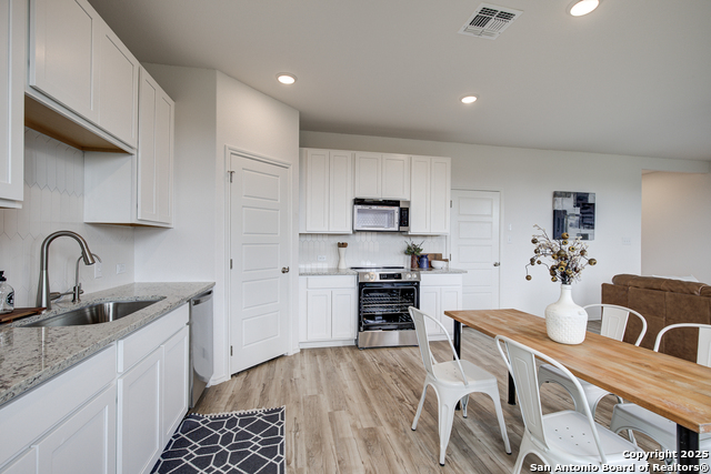 Image 10 of 33 For 2546 Dry Moss Way